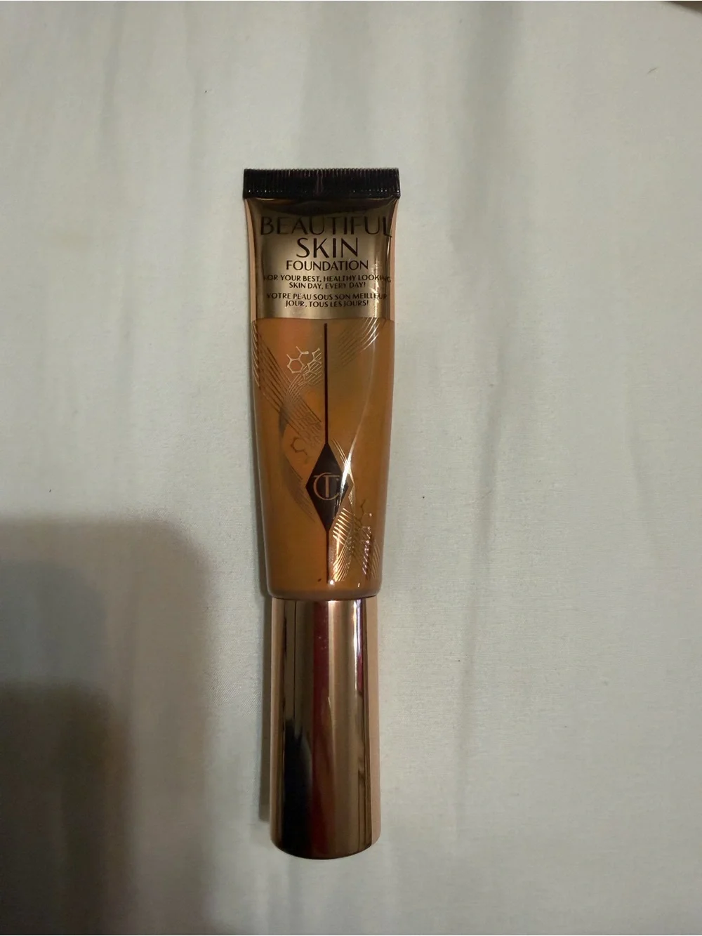 Charlotte Tilbury Beautiful Skin Foundation - Honey Beige